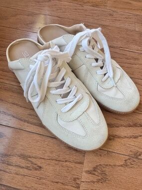 Silent D - Slip on sneakers 6.5